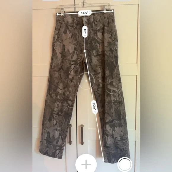 Hollister Men’s Camo Loose Jeans - size 29 w x 32 - Picture 7 of 8